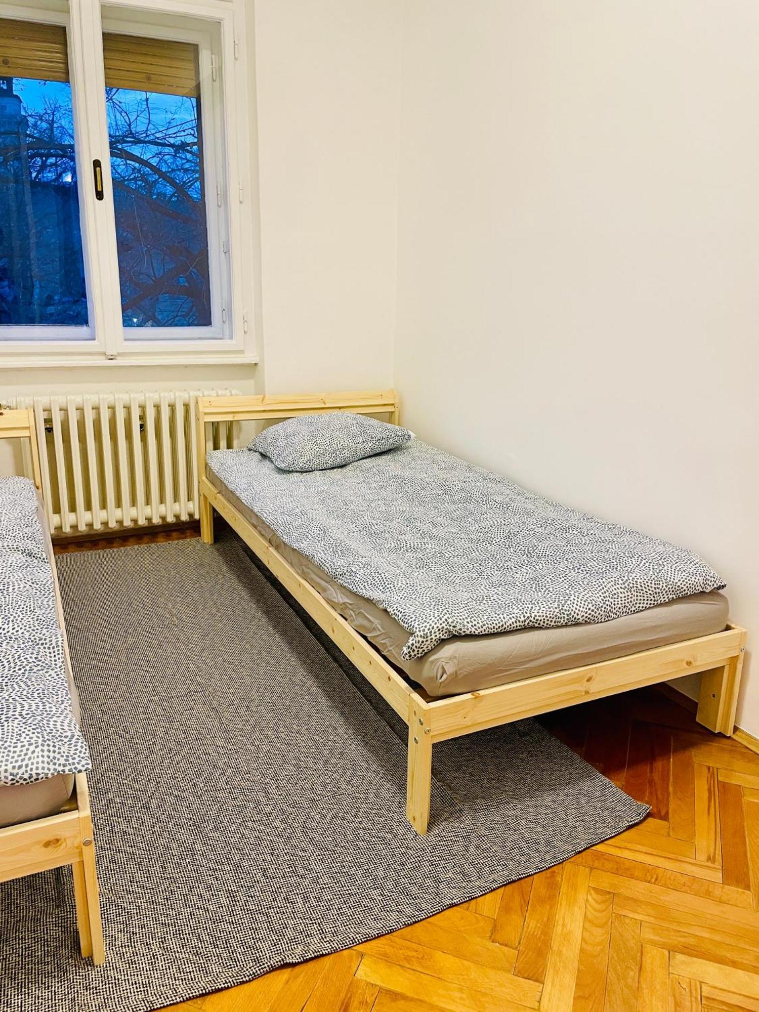 Hostel Green World Novi Sad Exterior foto